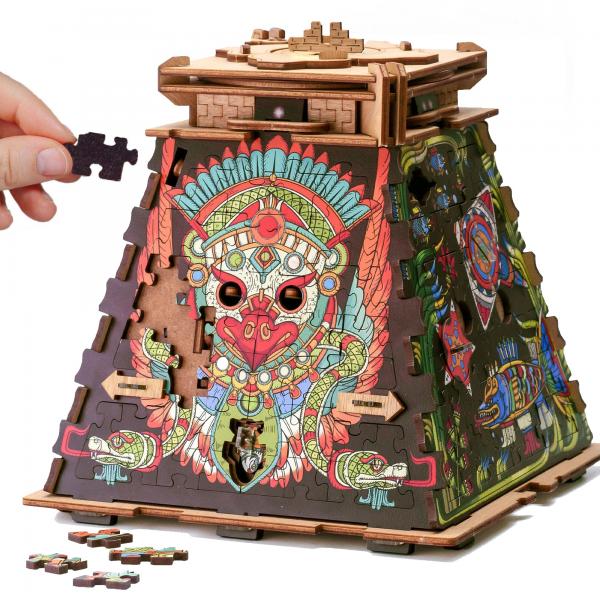Cluepuzzle - Pyramid of the Sun