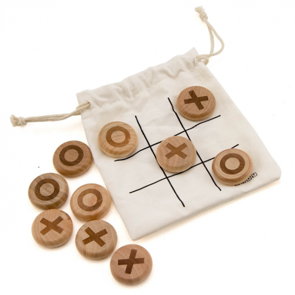 INDY Noughts & Crosses Wooden Pebble Game